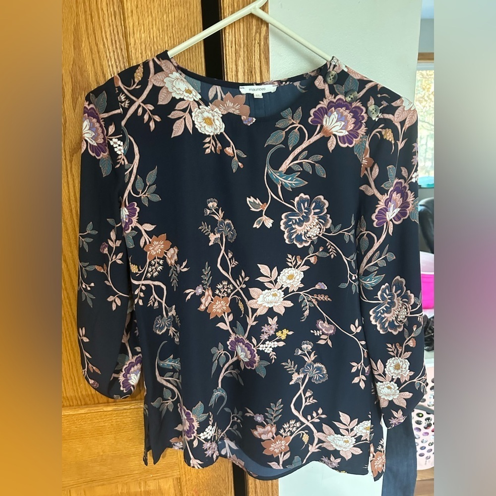 NWOT! Maurices Floral Print Women's Top - Navy and Purple